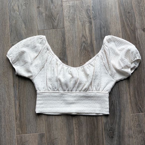 American Eagle Cream Puff Sleeve Top - Picture 5 of 5